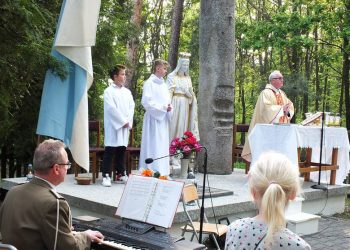 Wzruszające obchody 76. rocznicy pacyfikacji Żuchowca i trzech innych wsi w powiecie starachowickim