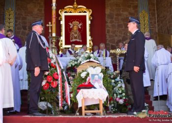 Ostatnie pożegnanie ks. infułata Czesława Wali