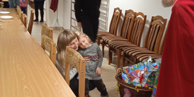 Św. Mikołaj w Sanktuarium rozdaje prezenty dla mieszkańców Ukrainy